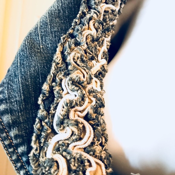 Unique ruffle denim blazer - Picture 5 of 8